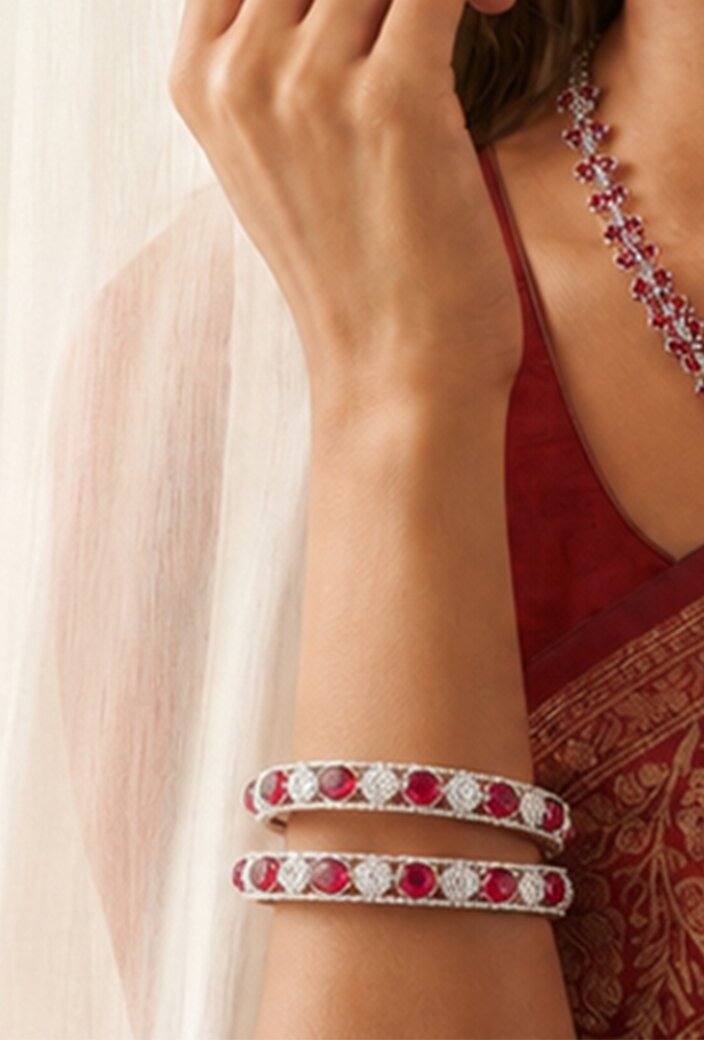 Home 38 diamond bangle