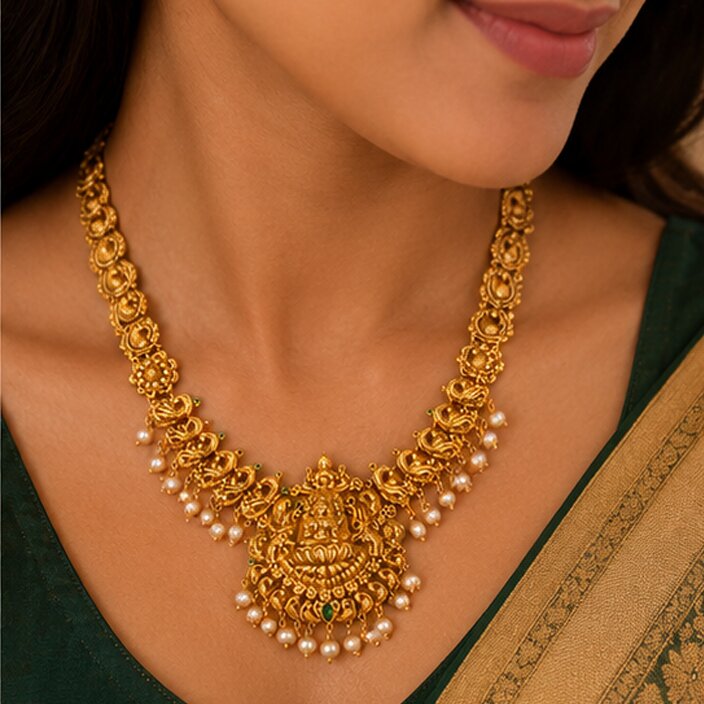 Home 37 gold nacklace